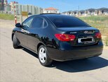 Hyundai Elantra-4