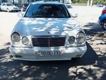 Mercedes E 200-1