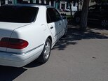 Mercedes E 200-5