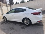 Hyundai Elantra-5