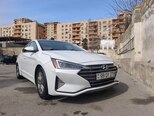 Hyundai Elantra-3