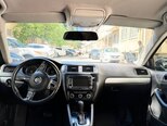 Volkswagen Jetta-8