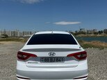 Hyundai Sonata-5