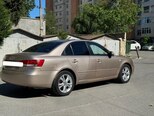 Hyundai Sonata-4