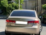 Hyundai Sonata-6