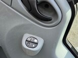 Ford Transit-9
