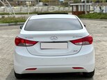 Hyundai Elantra-6