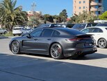 Porsche Panamera 4S-10