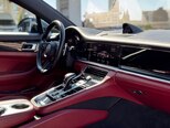 Porsche Panamera 4S-23