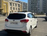 Kia Carens-4