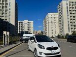 Kia Carens-1