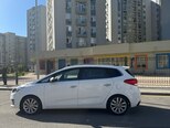 Kia Carens-6