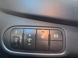 Kia Carens-12