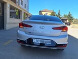 Hyundai Elantra-20