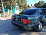 Mercedes E 220-4