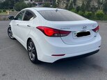 Hyundai Elantra-8