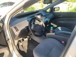 Toyota Prius-8