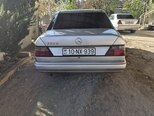 Mercedes E 220-2