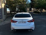 Hyundai Elantra-4