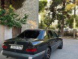 Mercedes 220 E-5