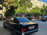 Mercedes 220 E-2