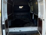 Ford Transit-5