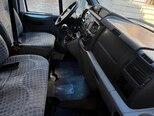 Ford Transit-10