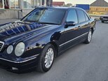 Mercedes E 220-12