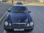 Mercedes E 220-17