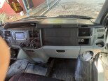 Ford Transit-12