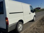 Ford Transit-21