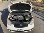 Hyundai Accent-12
