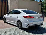 Hyundai Elantra-12