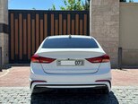 Hyundai Elantra-10