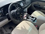 Kia Carnival-7