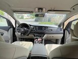 Kia Carnival-14