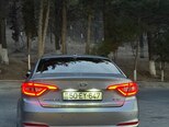 Hyundai Sonata-9