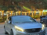 Hyundai Sonata-13