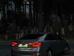 Hyundai Sonata-11