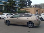 Toyota Prius-4