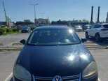 Volkswagen Jetta-1