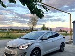 Hyundai Elantra-2