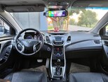Hyundai Elantra-9