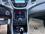 Hyundai Elantra-10