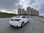Hyundai Accent-17