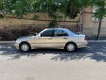 Mercedes C 200-21