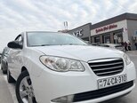 Hyundai Elantra-3