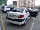 Kia Rio-10