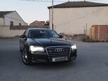 Audi A8-1