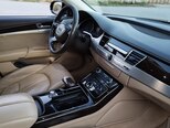 Audi A8-9